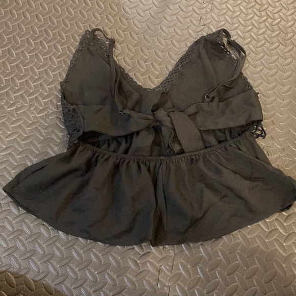 Open back top - Picture 3 of 4